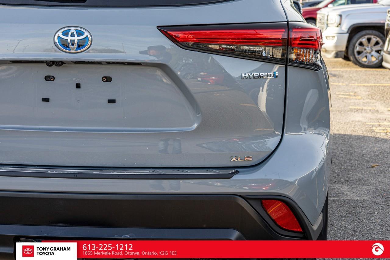2022 Toyota Highlander HYBRID XLE Photo
