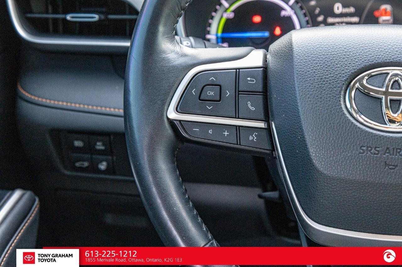 2022 Toyota Highlander HYBRID XLE Photo