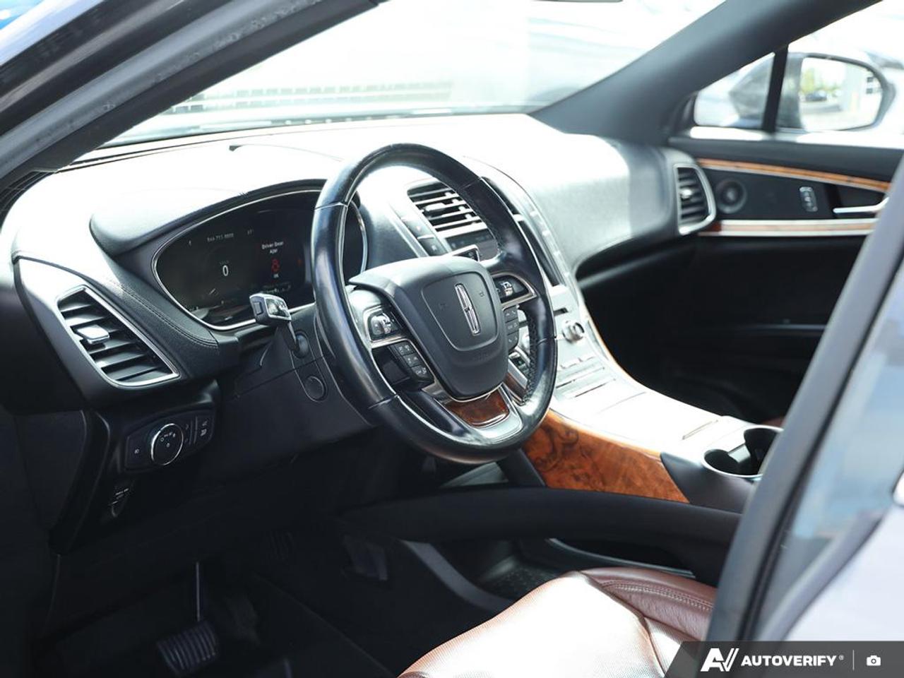 2019 Lincoln Nautilus Reserve NAV | PANO ROOF | HEATED SEATS Photo