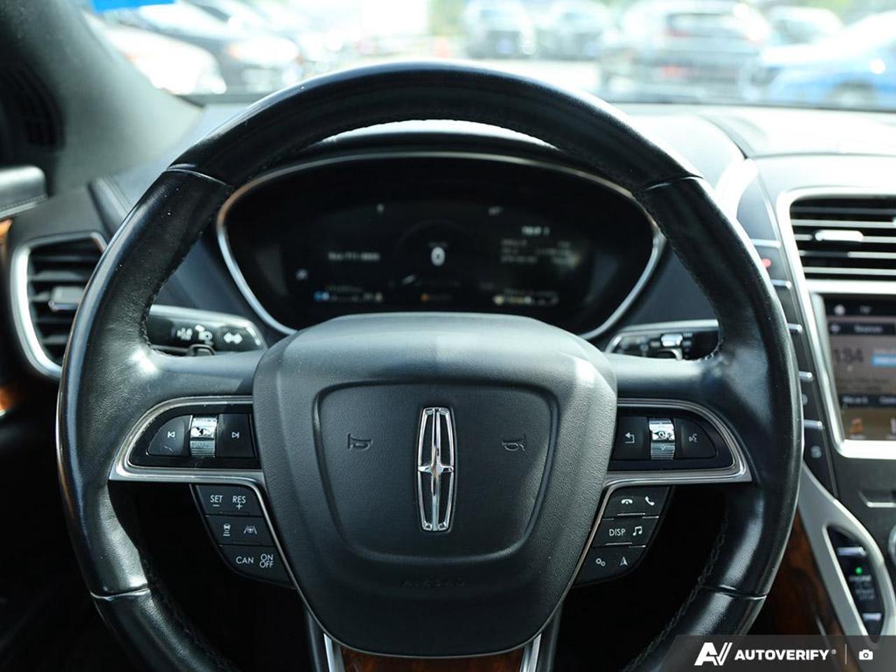 2019 Lincoln Nautilus Reserve NAV | PANO ROOF | HEATED SEATS Photo