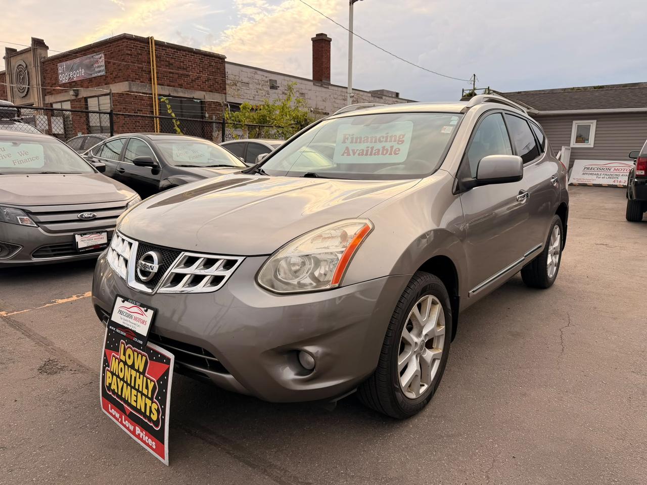 2013 Nissan Rogue SV Photo
