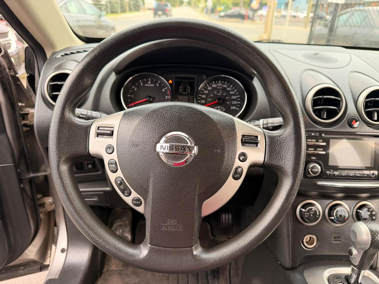 2013 Nissan Rogue SV Photo