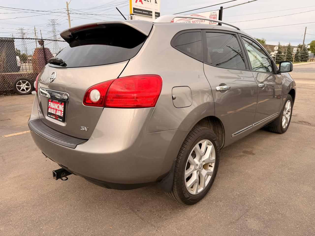 2013 Nissan Rogue SV Photo