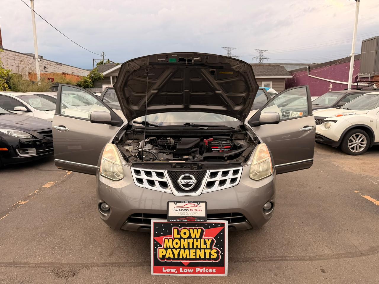2013 Nissan Rogue SV Photo