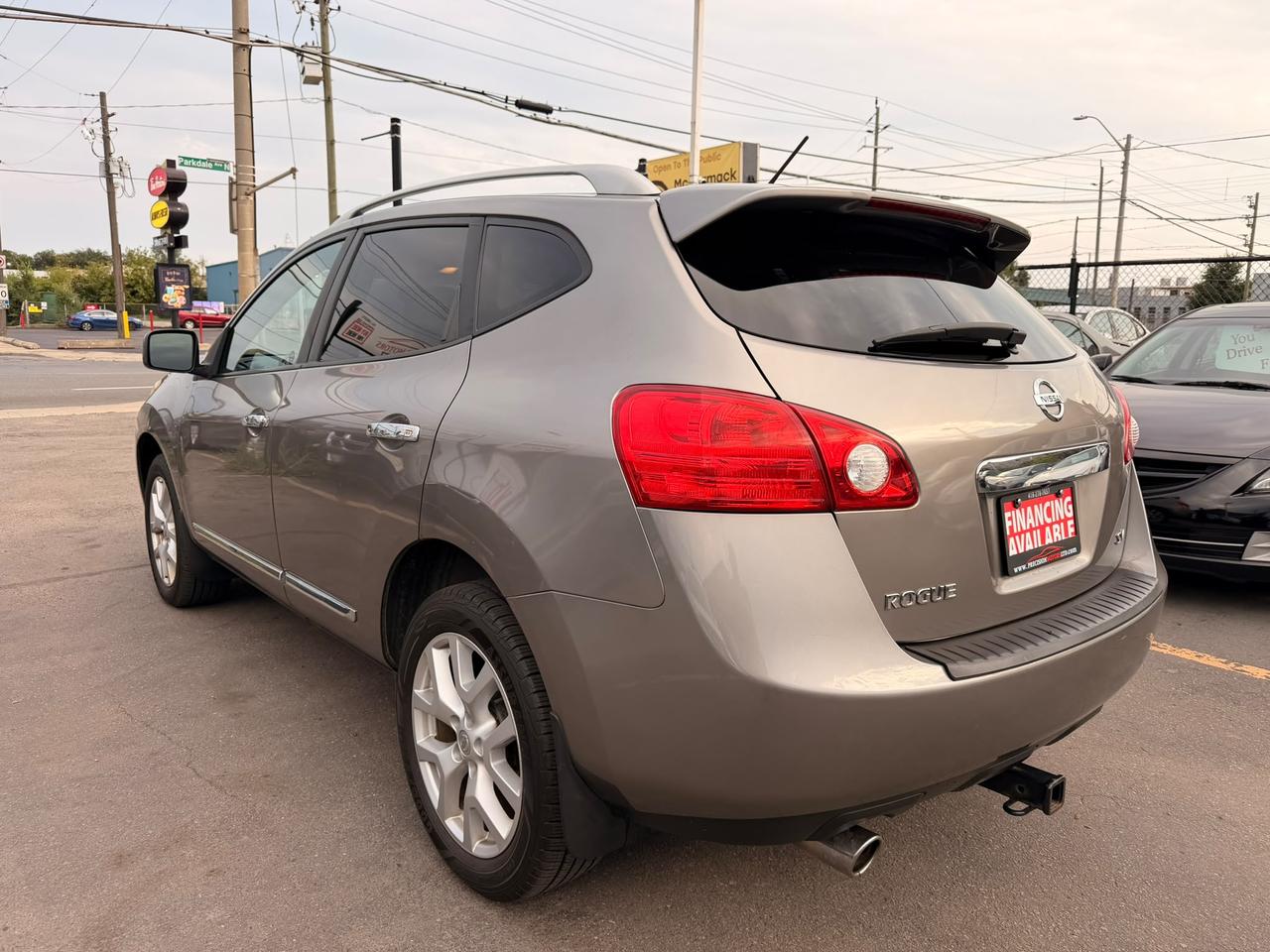 2013 Nissan Rogue SV Photo