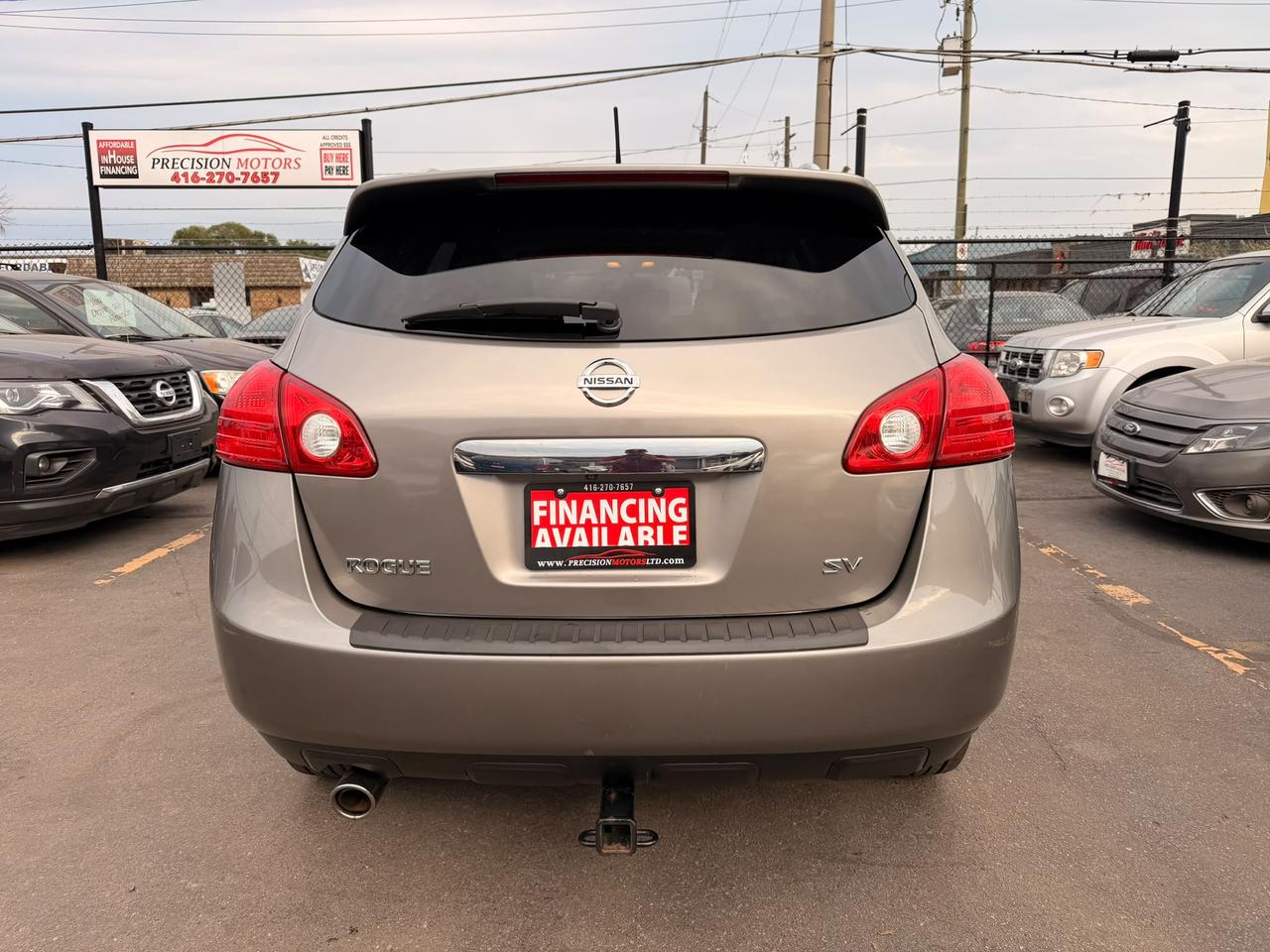 2013 Nissan Rogue SV Photo3