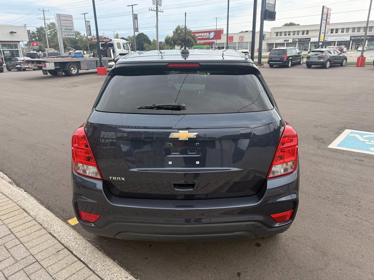 2019 Chevrolet Trax LS Photo3