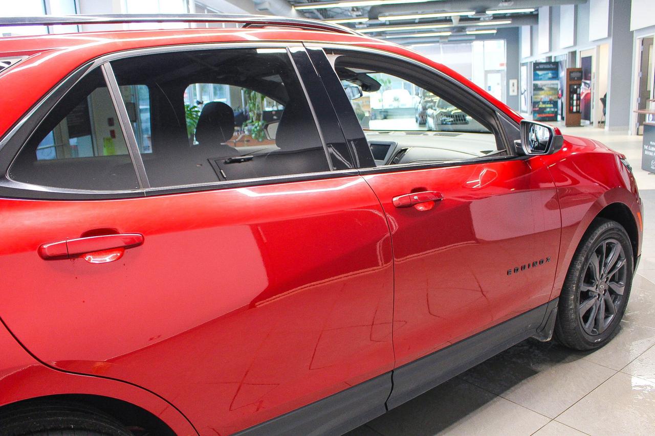 2022 Chevrolet Equinox RS HEATED SEATS - LEATHERETTE SEATS - POWER LIFTGATE Photo