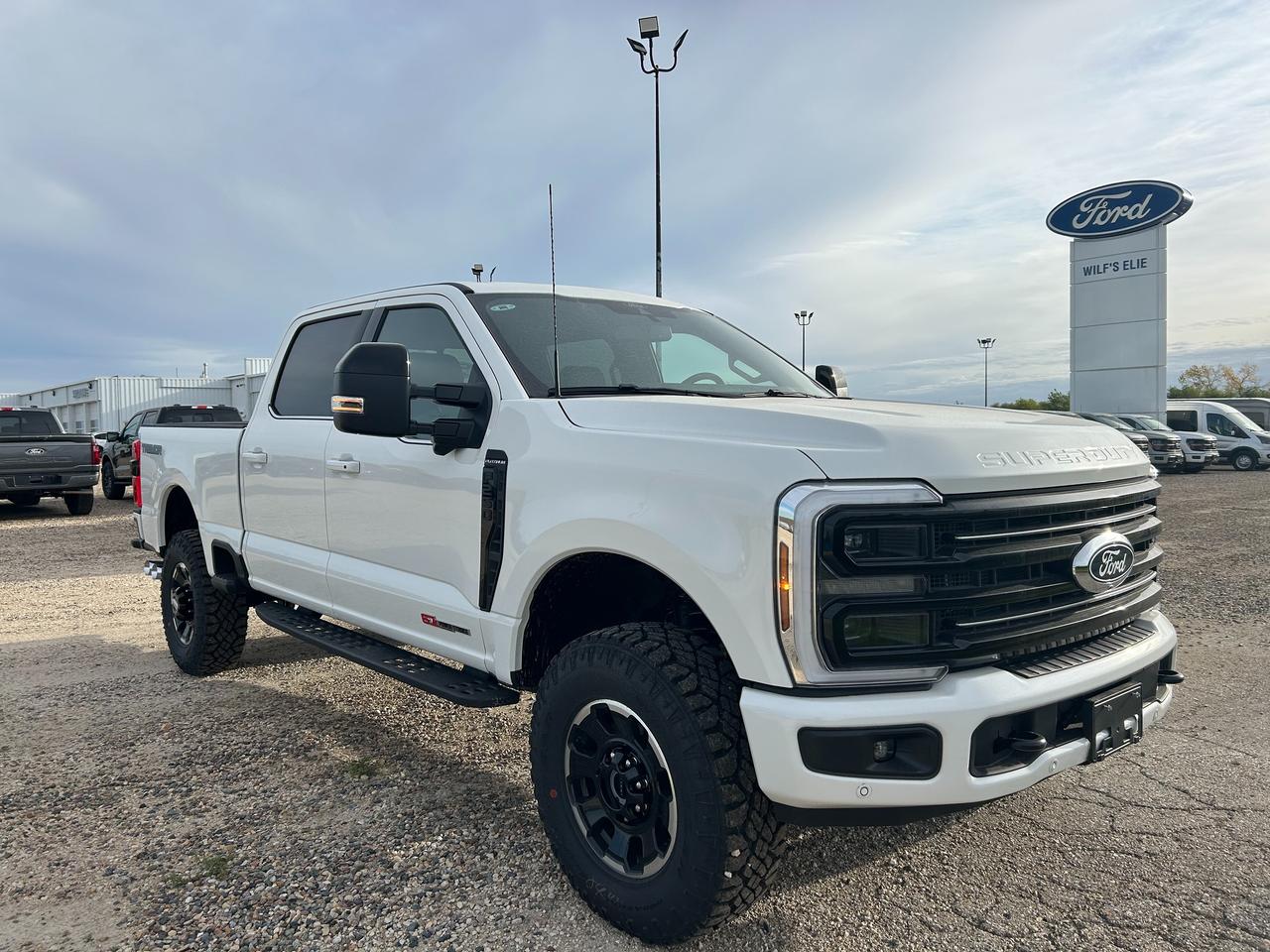 2027 Ford F-250 Super Duty SRW PLATINUM 4WD Crew Cab 6.75' Box 703A Photo