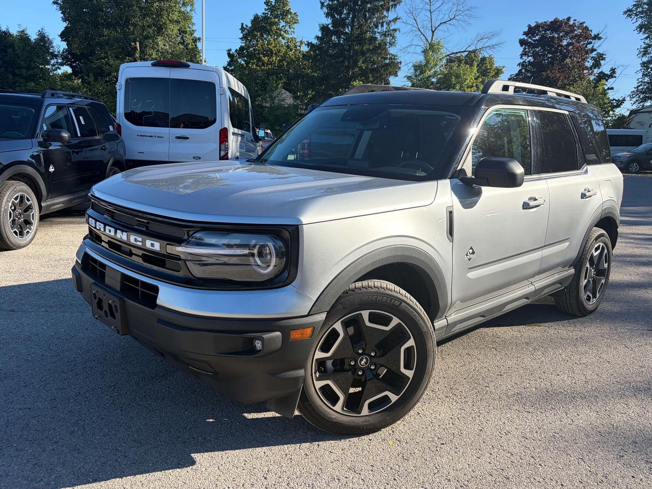 2023 Ford Bronco Sport Outer Banks 4x4 Photo1