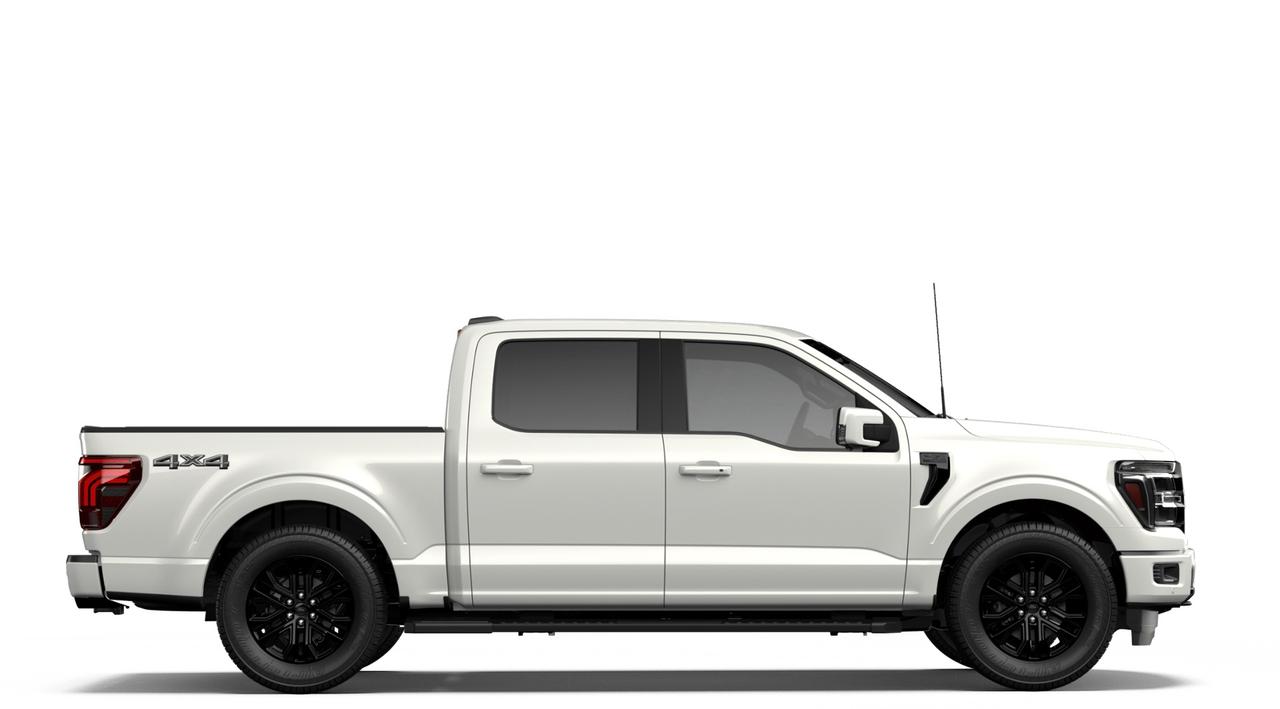 2026 Ford F-150 Lariat 4WD SuperCrew 5.5' Box Photo4