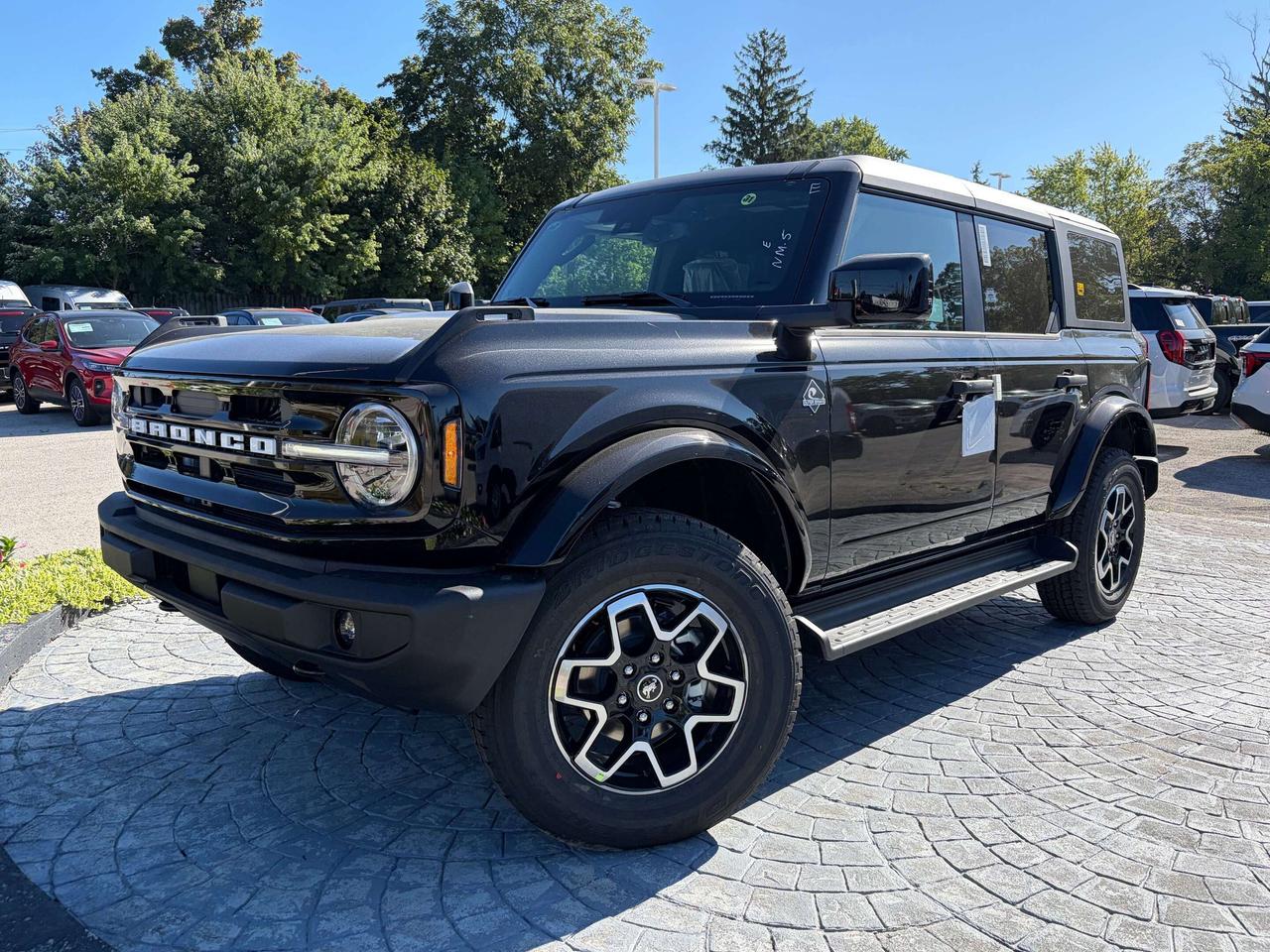 2026 Ford Bronco OUTER BANKS 4 Door 4x4 312A Photo0