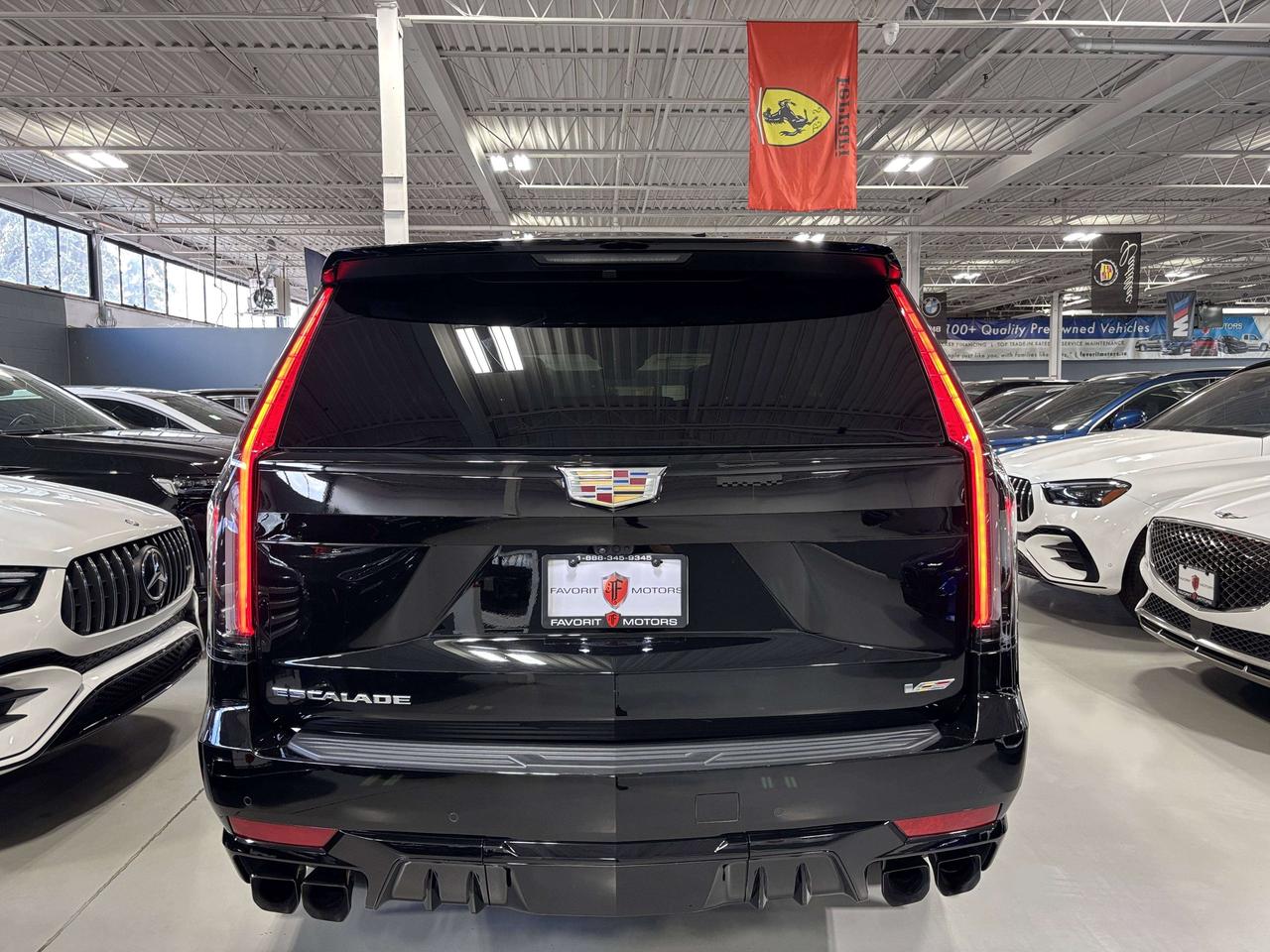 2024 Cadillac Escalade V-Series|AWD|NO LUX TAX|682HP|V8SUPERCHARGED|LT4|+ Photo