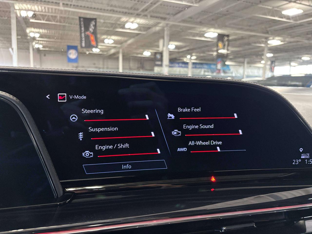 2024 Cadillac Escalade V-Series|AWD|NO LUX TAX|682HP|V8SUPERCHARGED|LT4|+ Photo