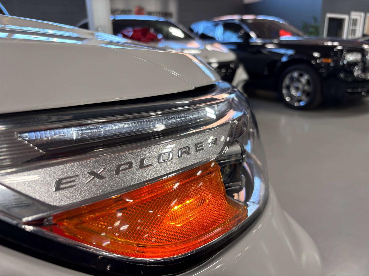 2022 Ford Explorer Limited|4WD|NAV|WOOD|LEATHER|PANOROOF|360CAM|7PASS Photo3