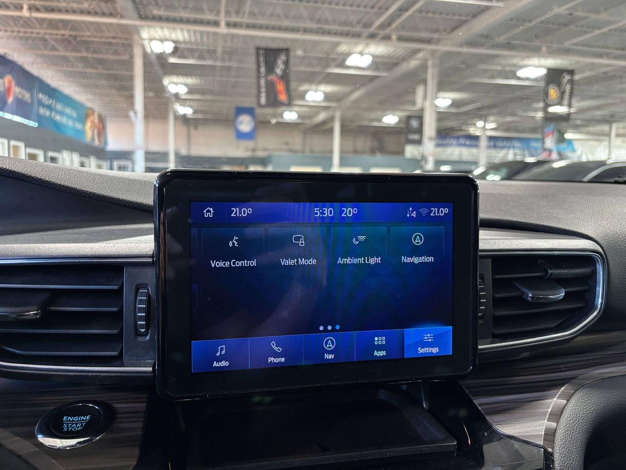 2022 Ford Explorer Limited|4WD|NAV|WOOD|LEATHER|PANOROOF|360CAM|7PASS Photo