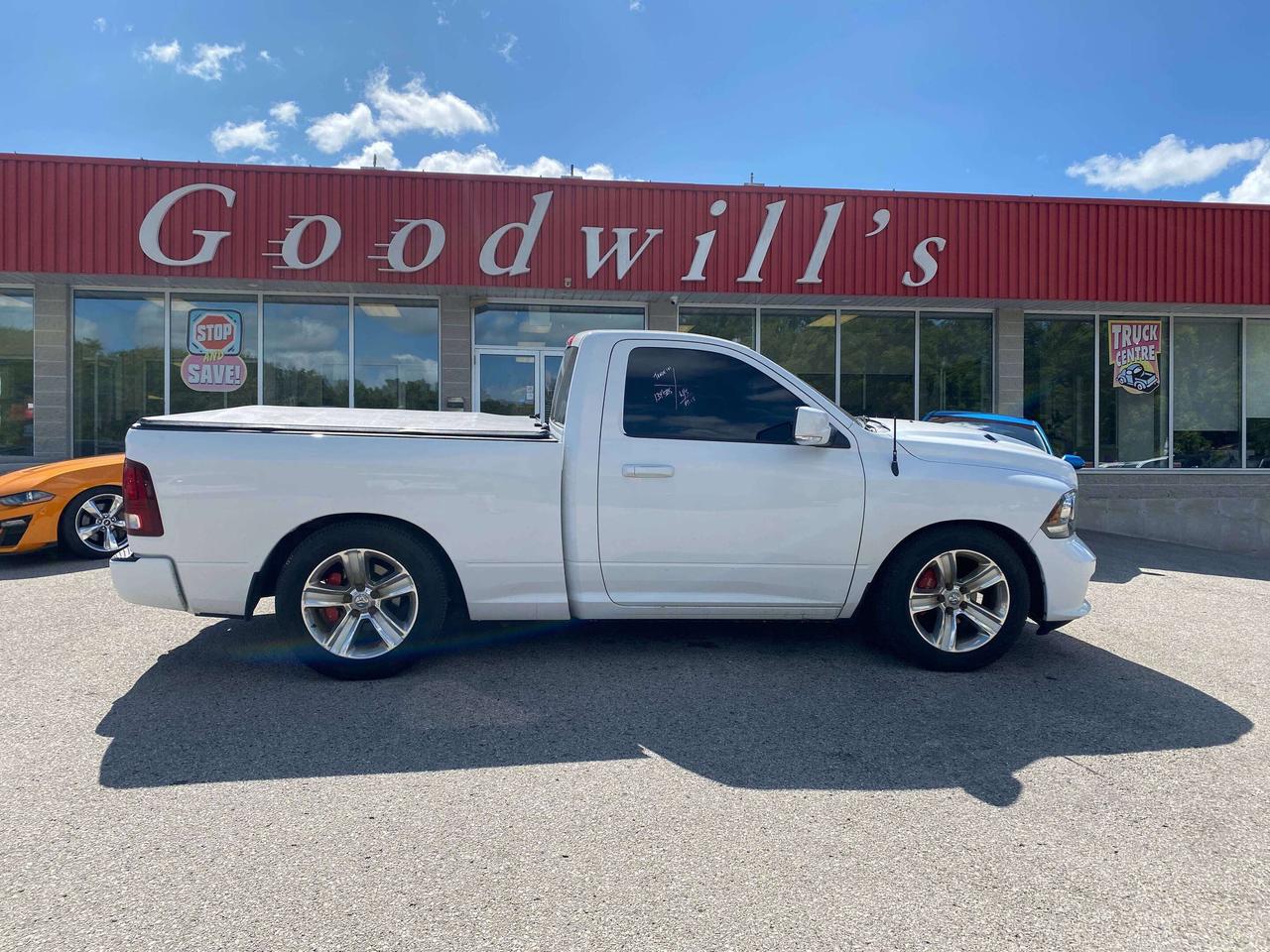 2015 RAM 1500 SPORT, AS IS, NOT INSPECTED FOR SAFETY EXPENSES! Photo