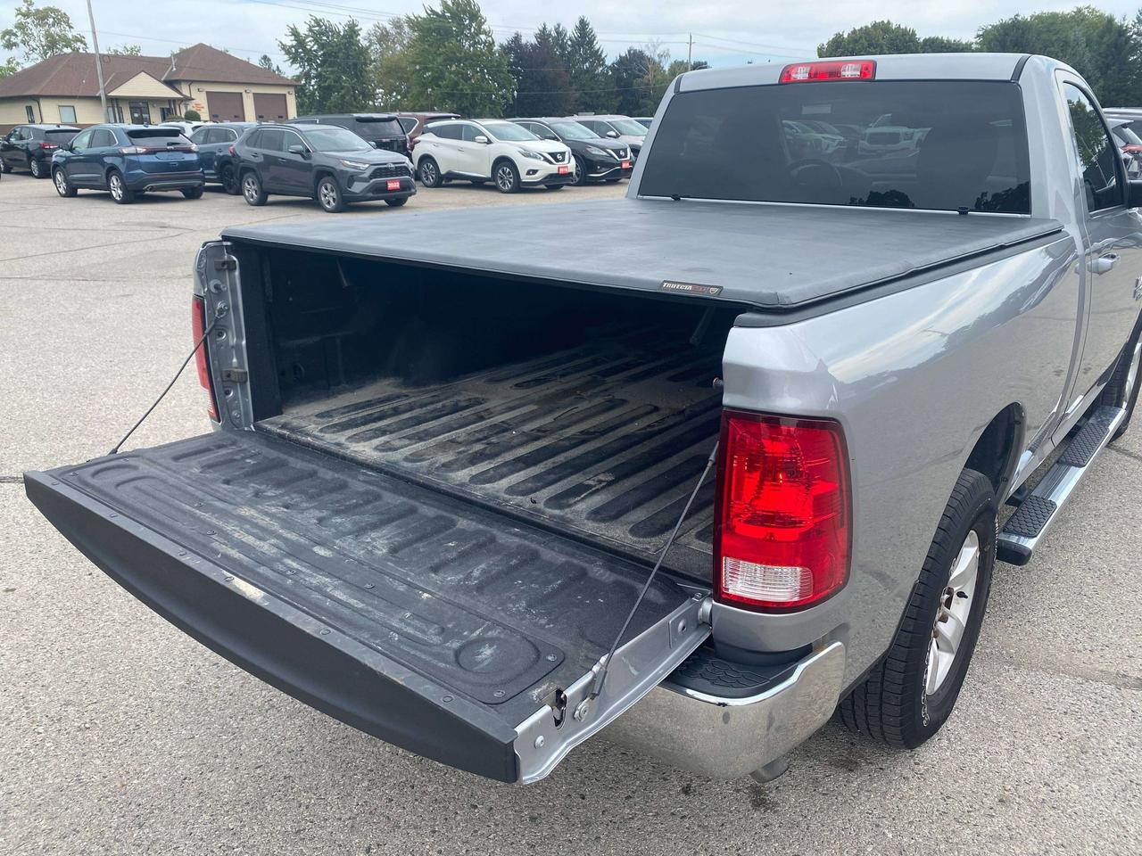 2021 RAM 1500 SLT, 4X4, 6FT BOX, REMOTE START, BACK UP CAMERA! - Photo #9