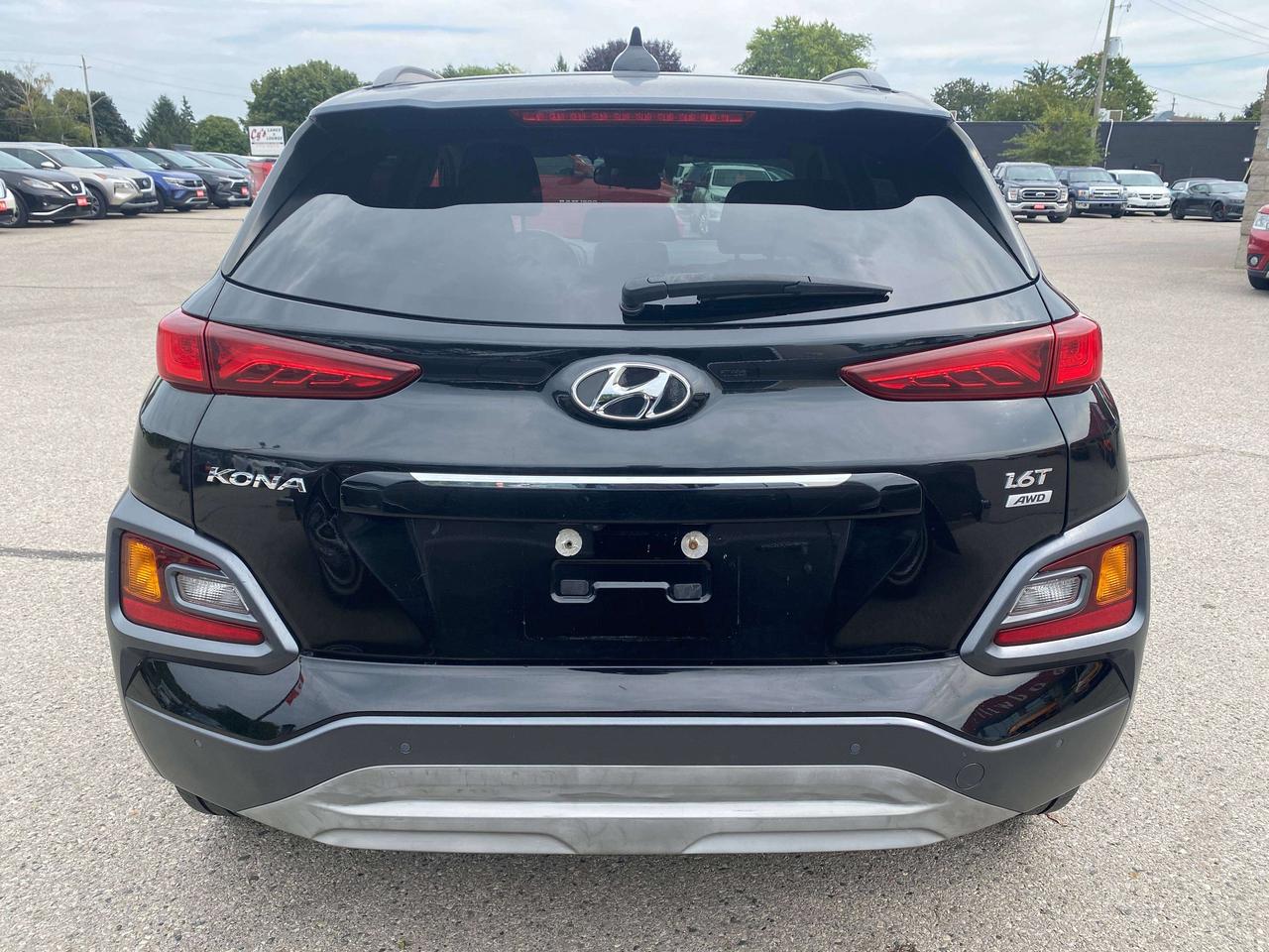 2018 Hyundai KONA TREND, 1.6T, CLEAN CARFAX, AWD, HEATED SEATS! Photo