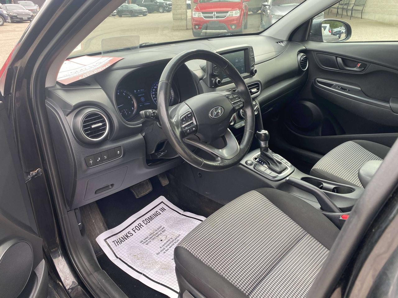 2018 Hyundai KONA TREND, 1.6T, CLEAN CARFAX, AWD, HEATED SEATS! - Photo #12