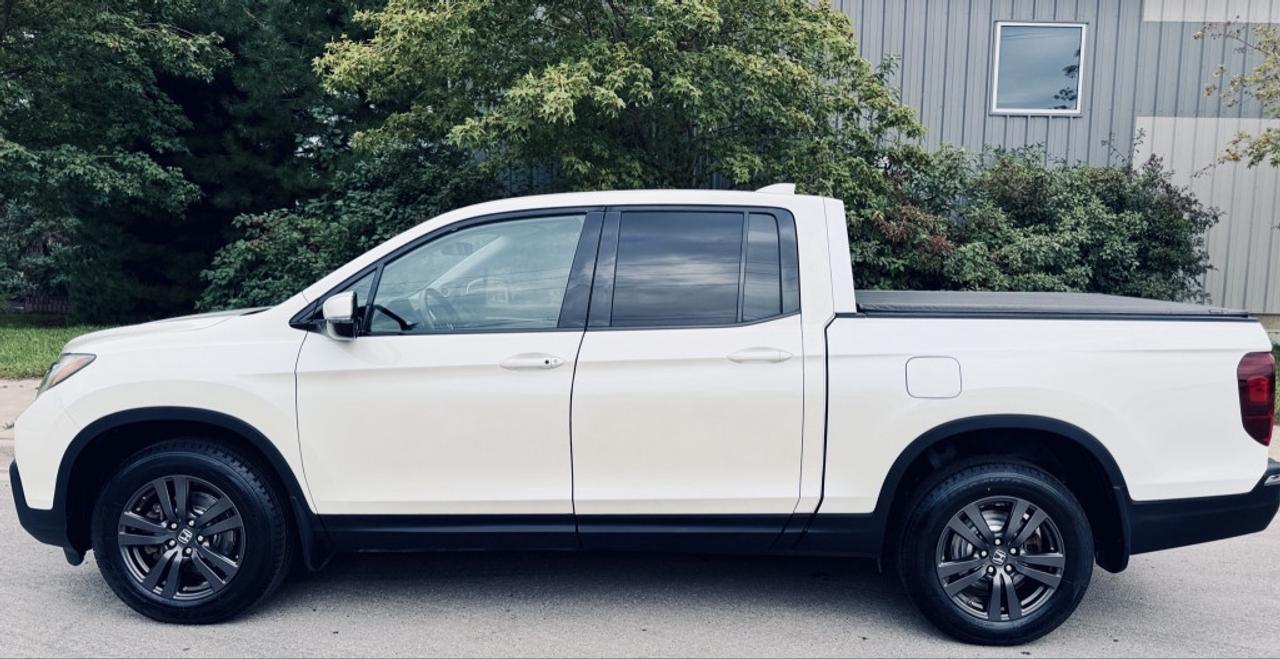 2017 Honda Ridgeline Sport AWD Photo4
