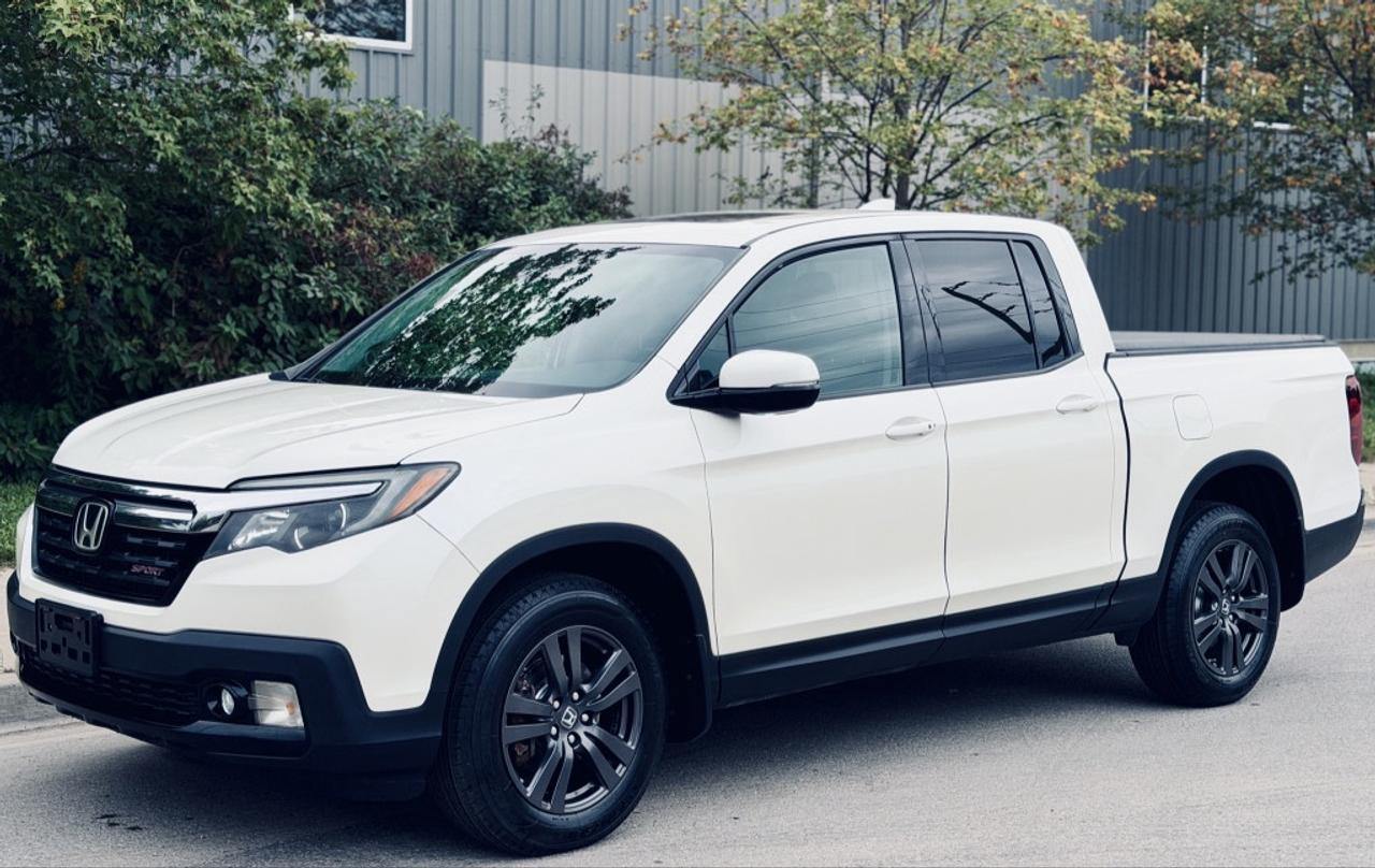 2017 Honda Ridgeline Sport AWD Photo3
