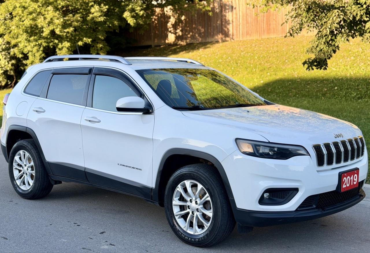 2019 Jeep Cherokee Latitude 4WD Photo