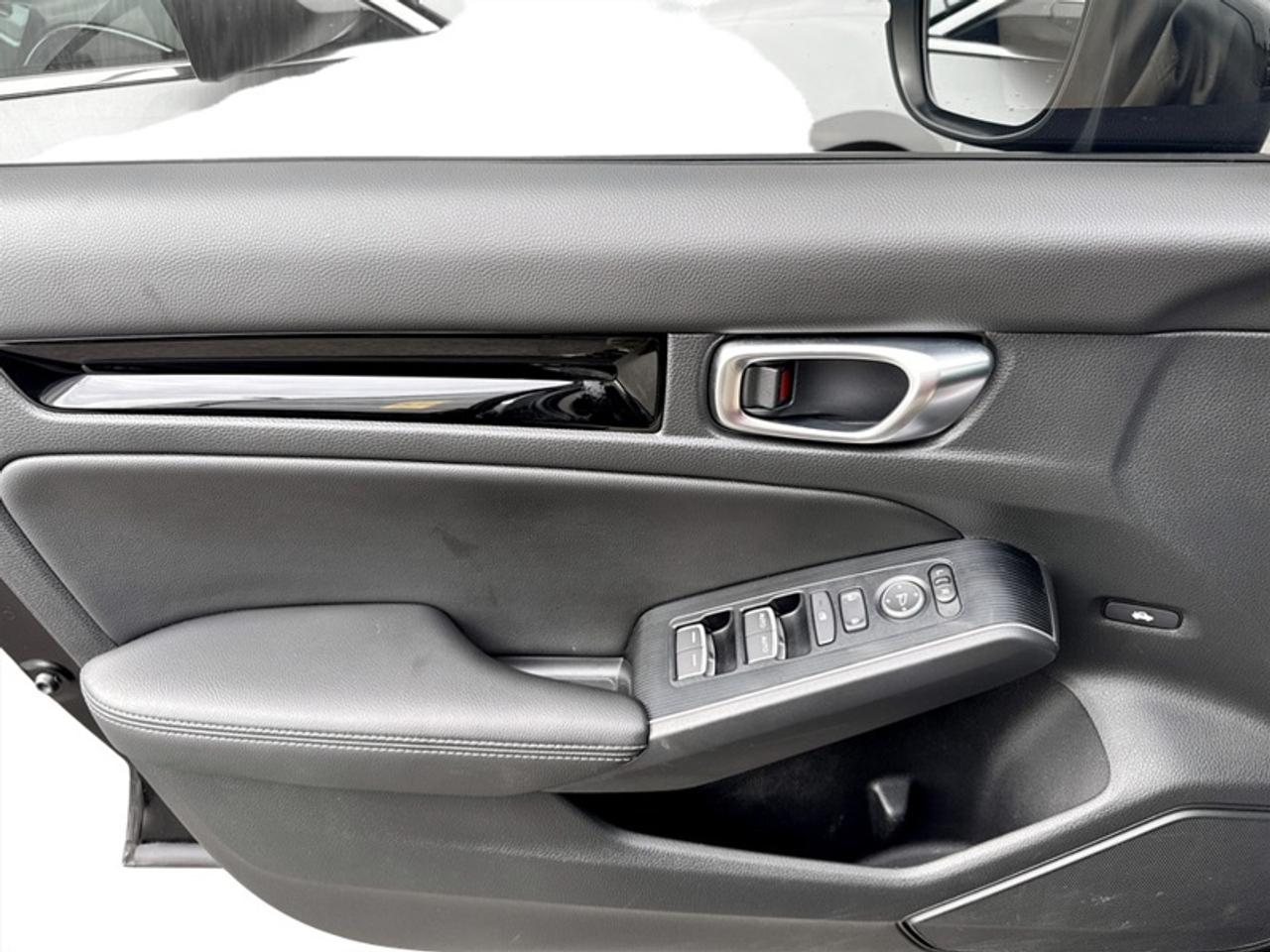 2024 Honda Civic Sedan Touring  - Low Mileage Photo