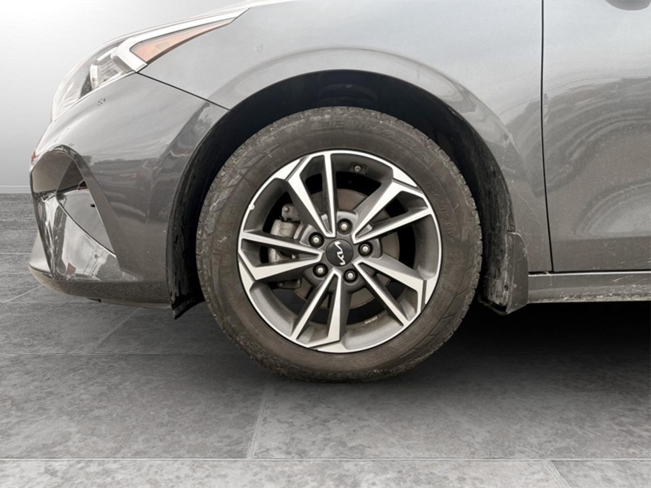 2024 Kia Forte EX Photo