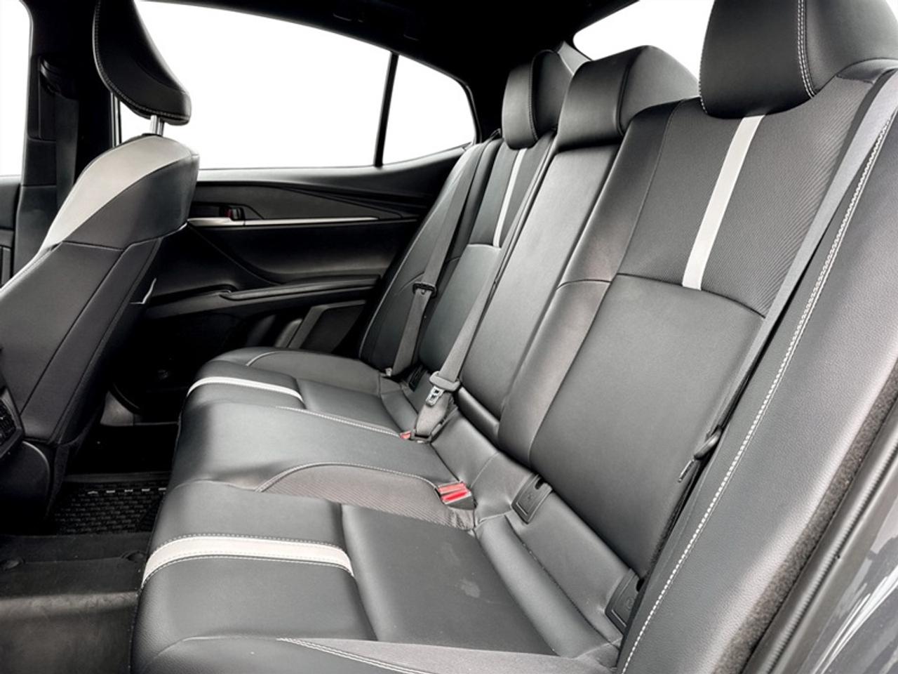 2025 Toyota Camry SE  **HYBRID** Photo