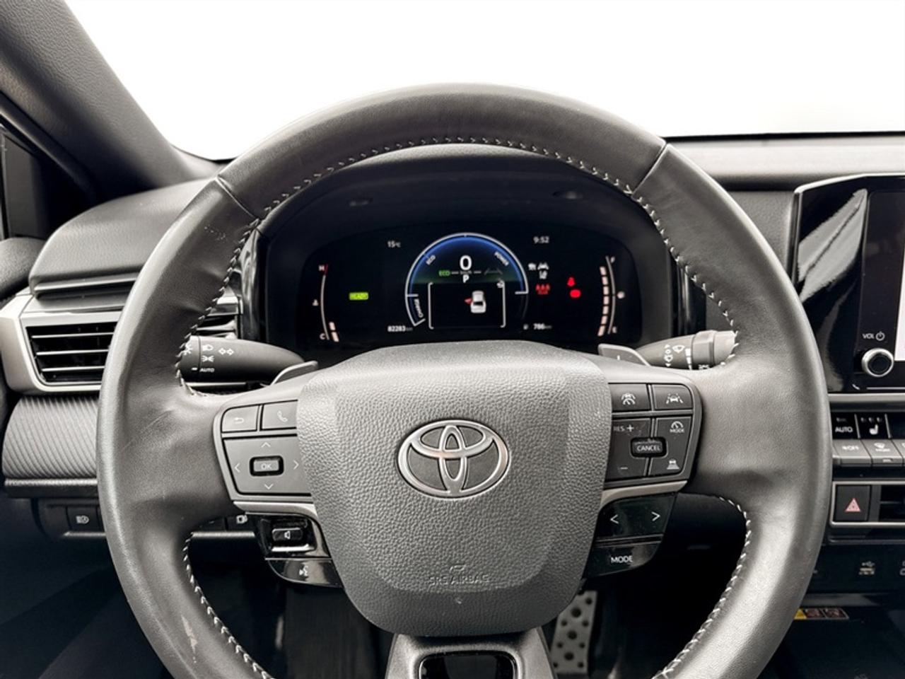 2025 Toyota Camry SE  **HYBRID** Photo