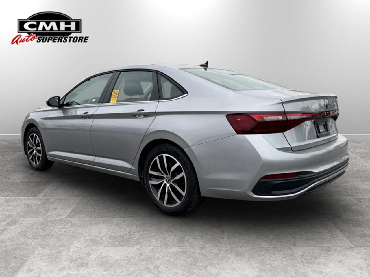 2025 Volkswagen Jetta Comfortline  **CLEAN CARFAX** Photo
