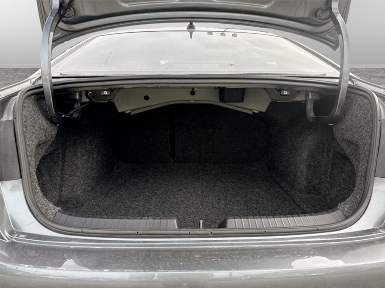 2024 Volkswagen Jetta Comfortline  **CLEAN CARFAX** Photo