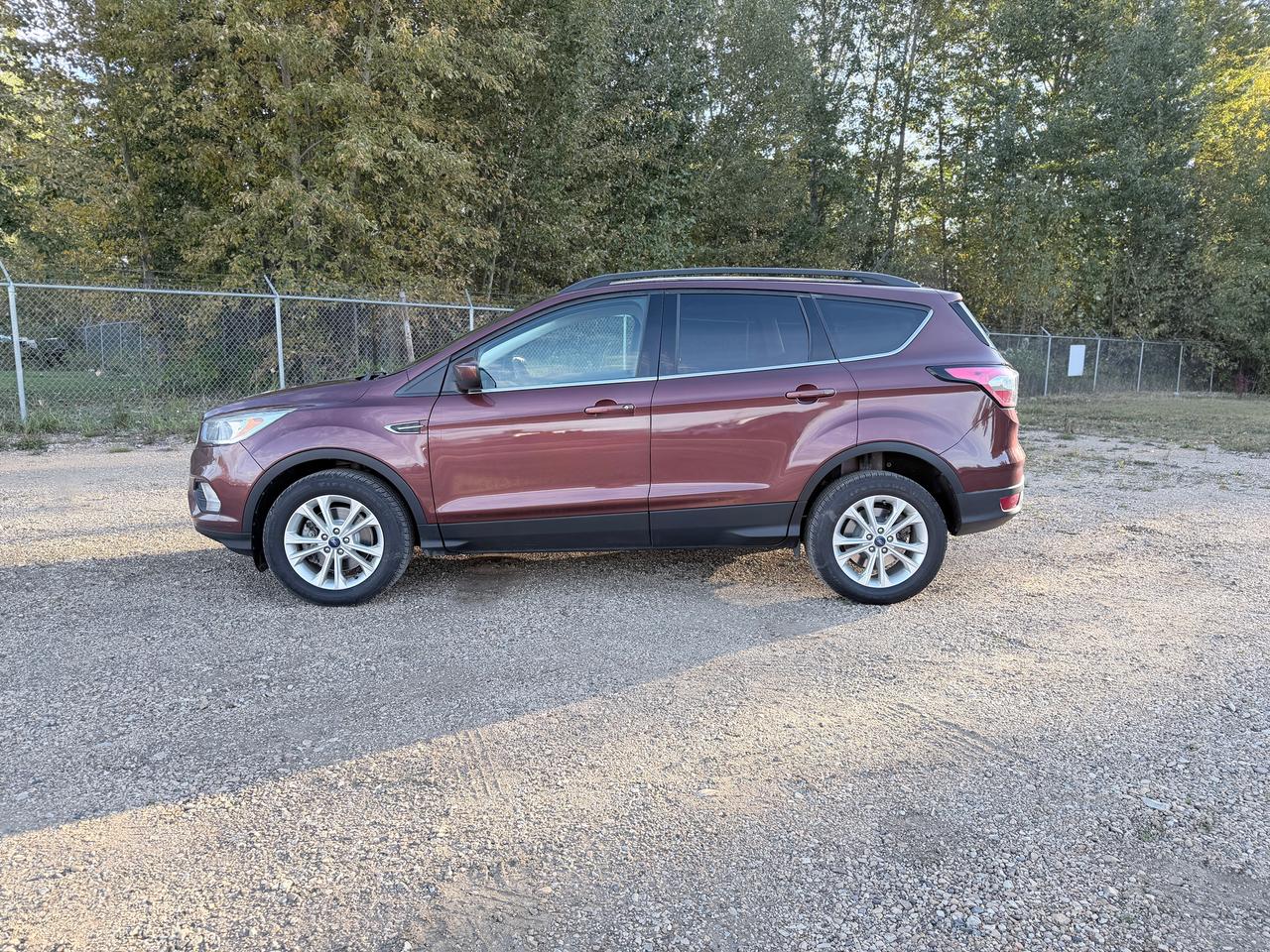 2018 Ford Escape SE Photo1