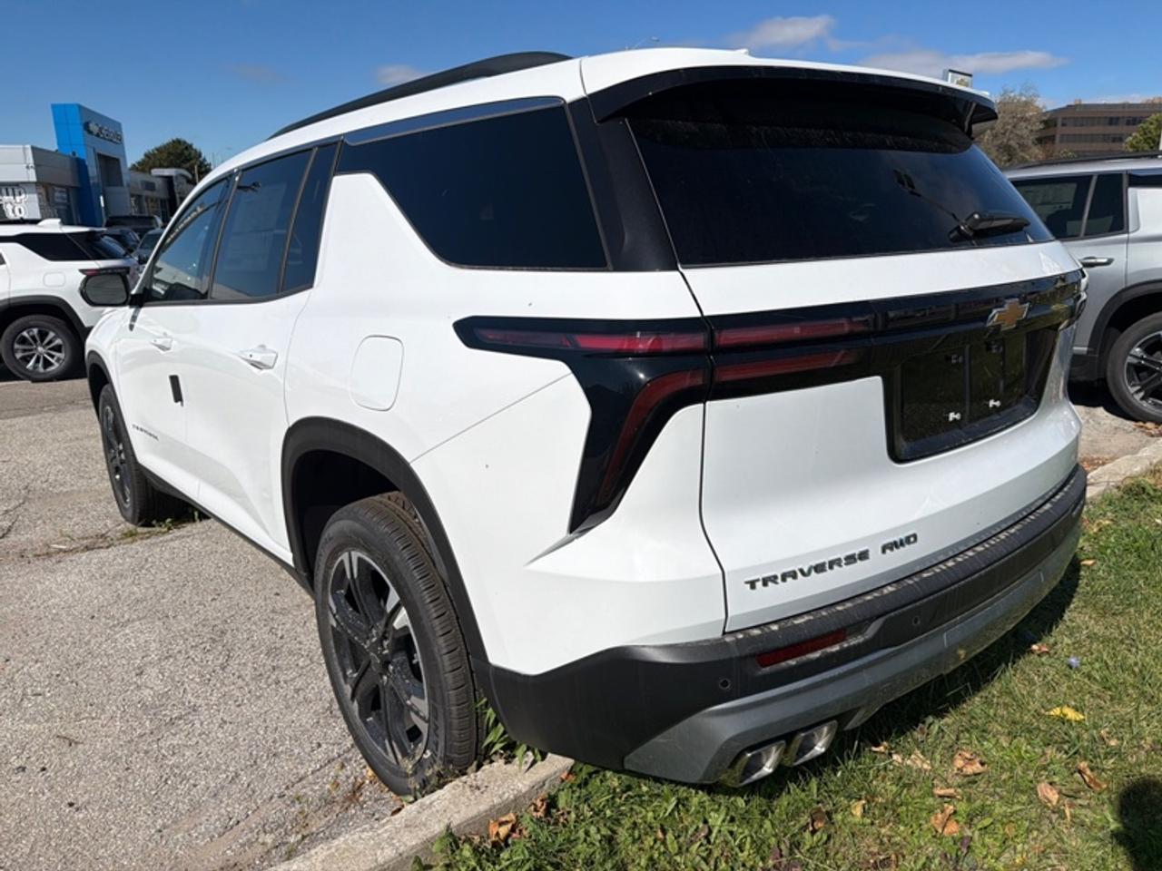 2027 Chevrolet Traverse LT Photo