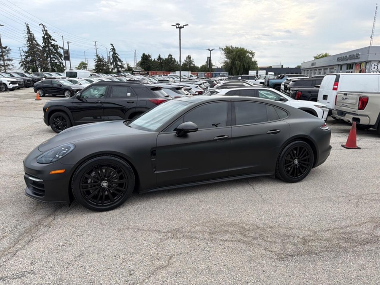 2021 Porsche Panamera 4 AWD Photo