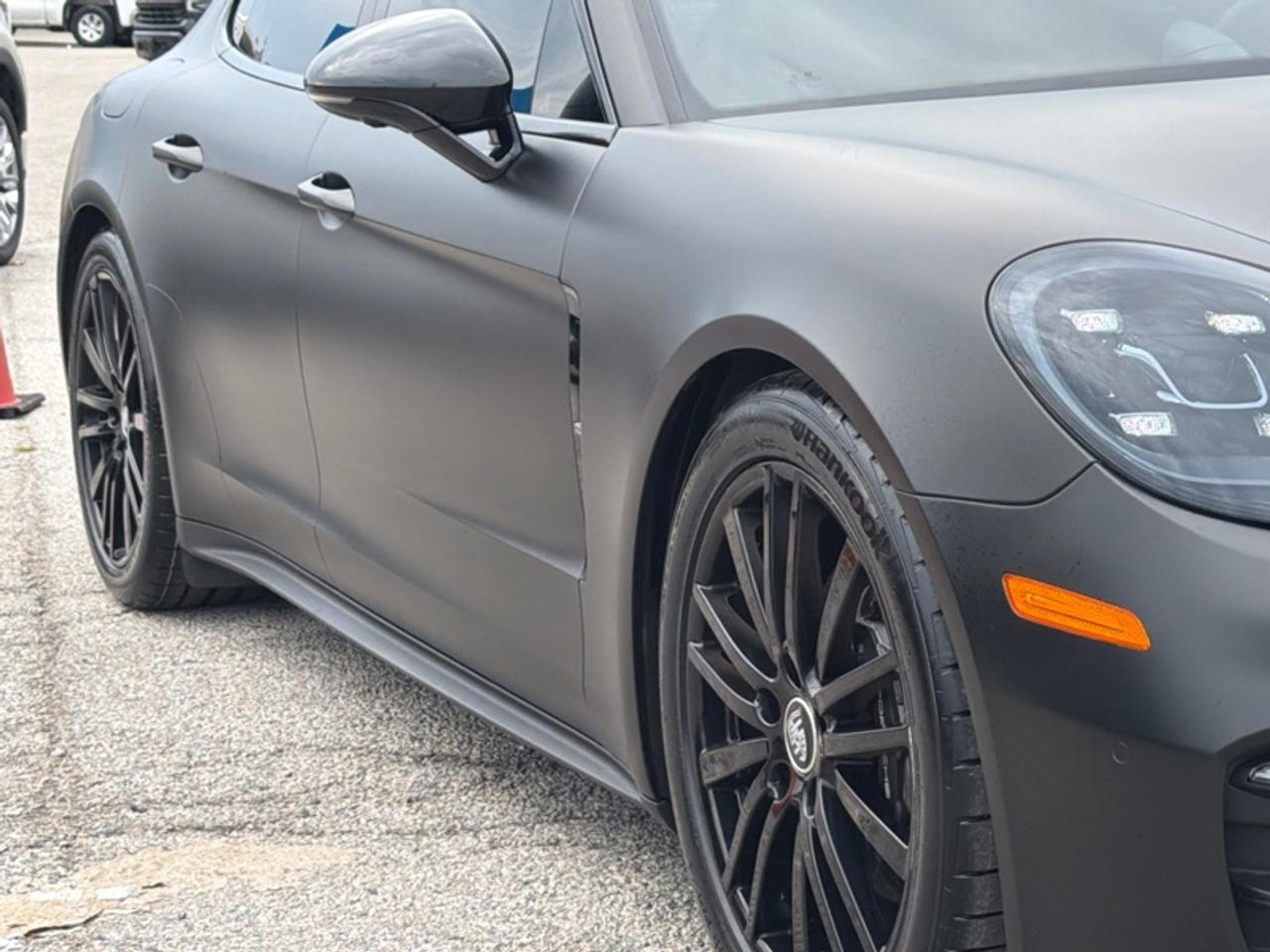 2021 Porsche Panamera 4 AWD Photo