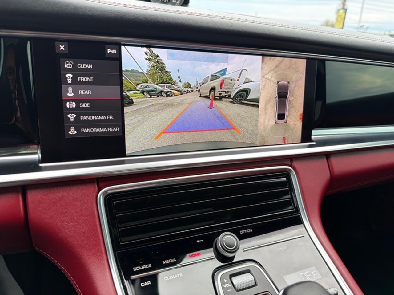 2021 Porsche Panamera 4 AWD Photo