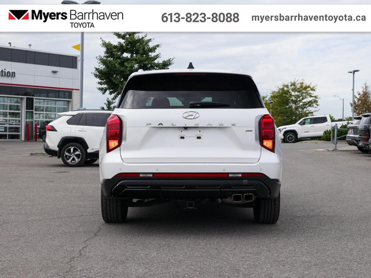 2023 Hyundai PALISADE Urban 8-Passenger   - Cooled Seats - $294 B/W Photo