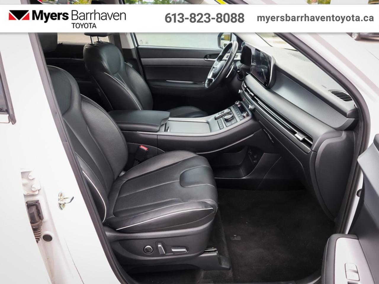 2023 Hyundai PALISADE Urban 8-Passenger   - Cooled Seats - $294 B/W Photo