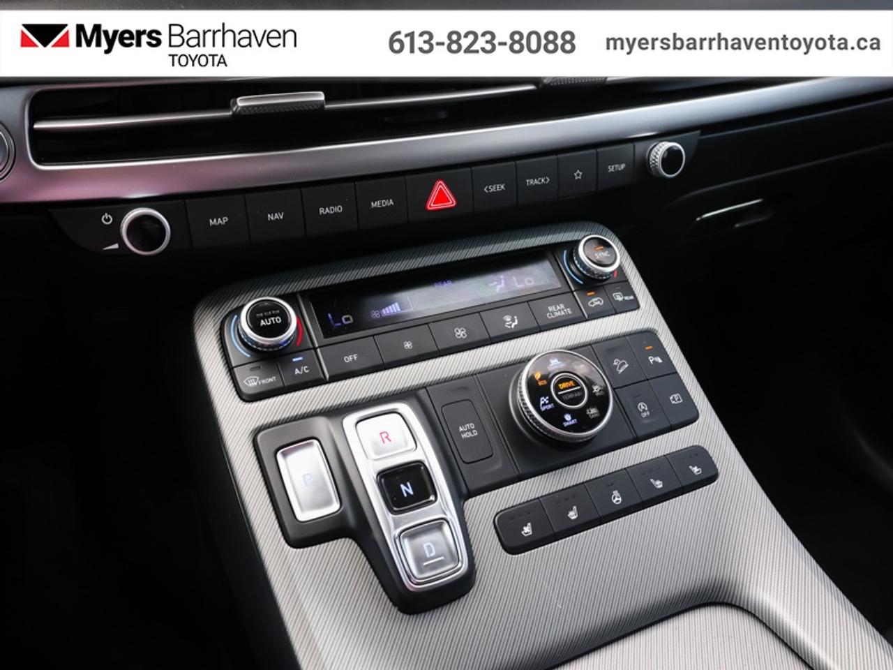 2023 Hyundai PALISADE Urban 8-Passenger   - Cooled Seats - $294 B/W Photo