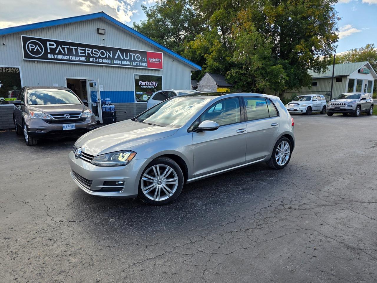 2015 Volkswagen Golf TSi  S - Photo #1
