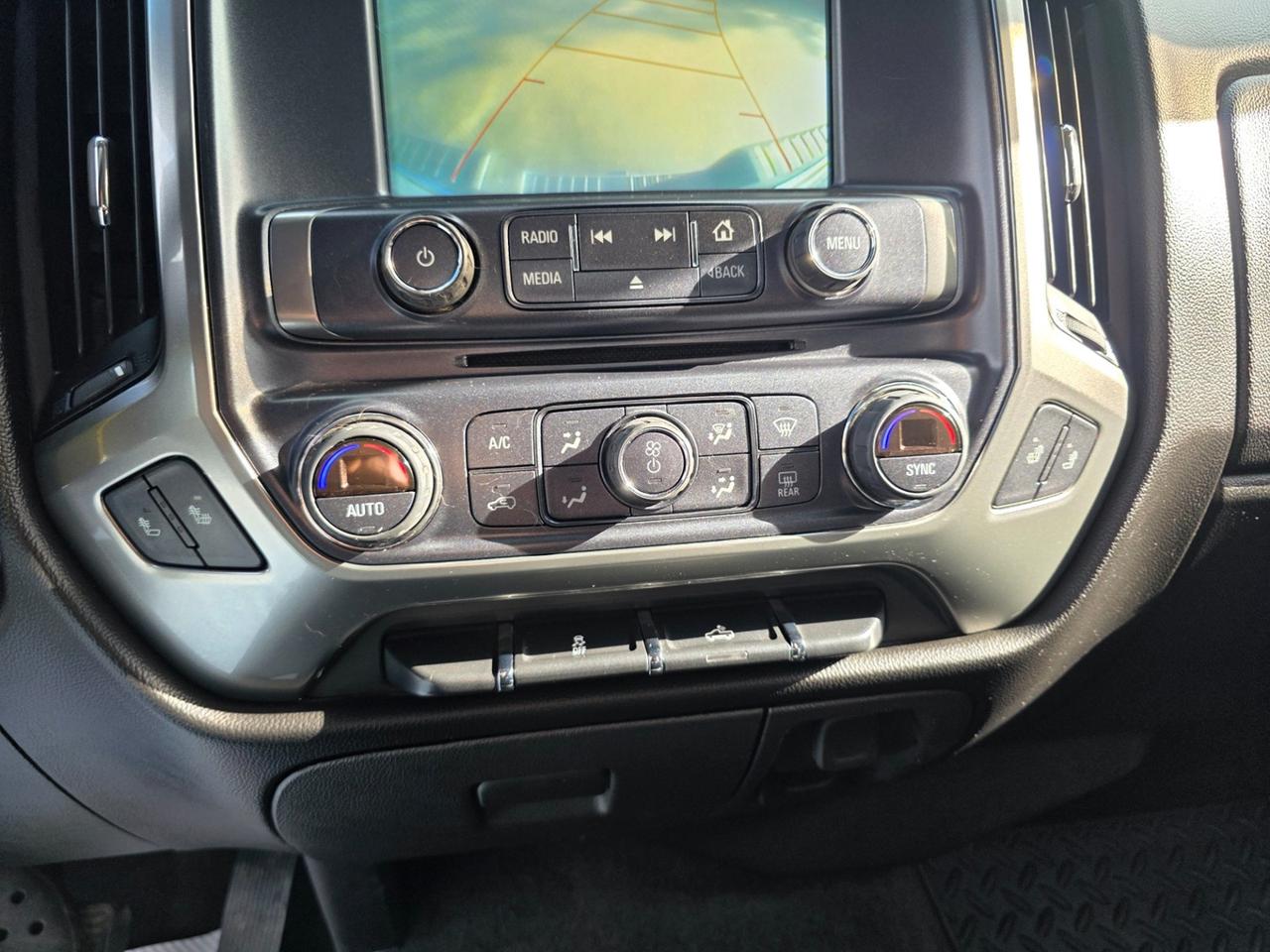 2018 Chevrolet Silverado 1500 LT Photo