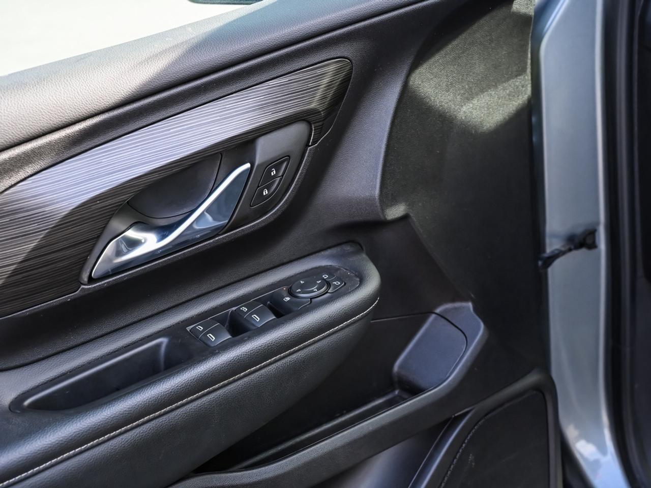 2024 GMC Terrain SLE Photo