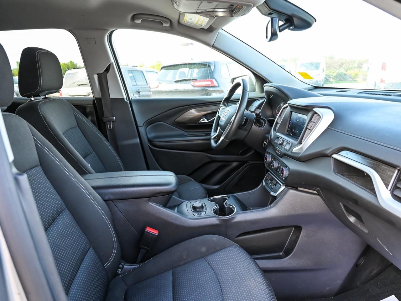 2024 GMC Terrain SLE Photo
