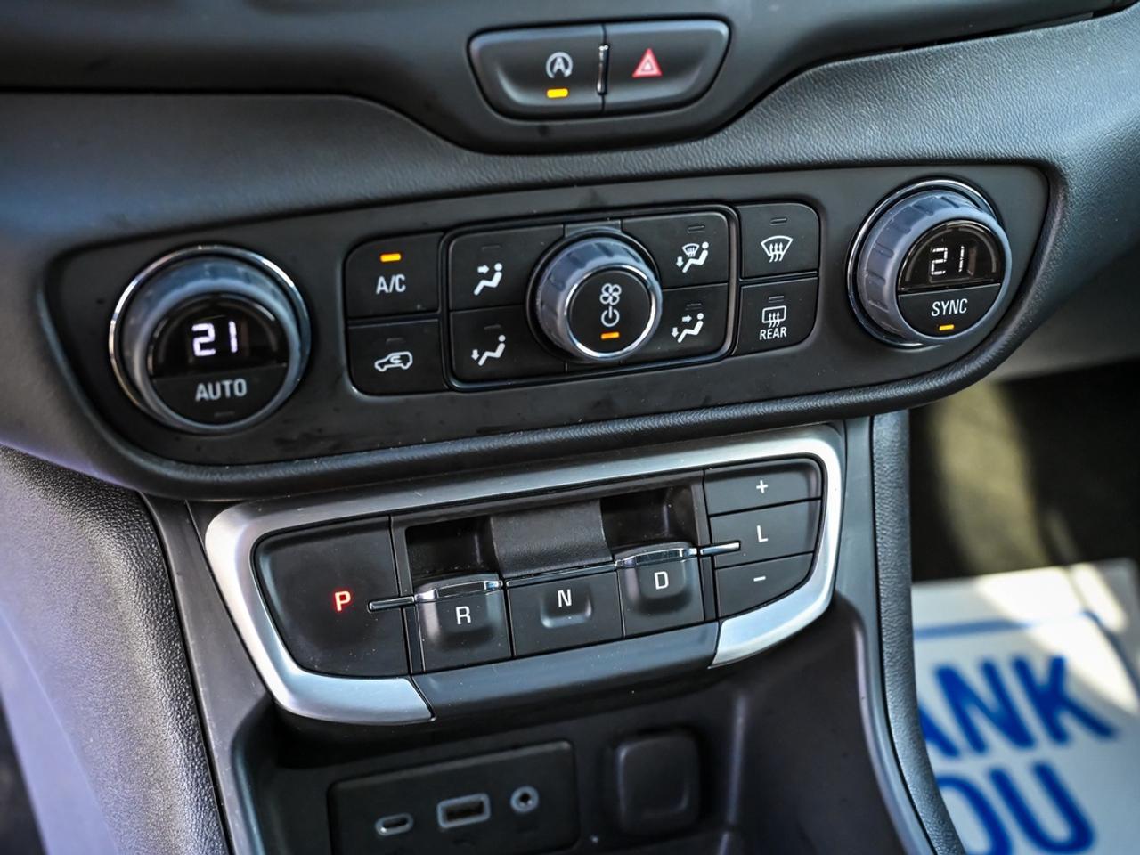 2024 GMC Terrain SLE Photo