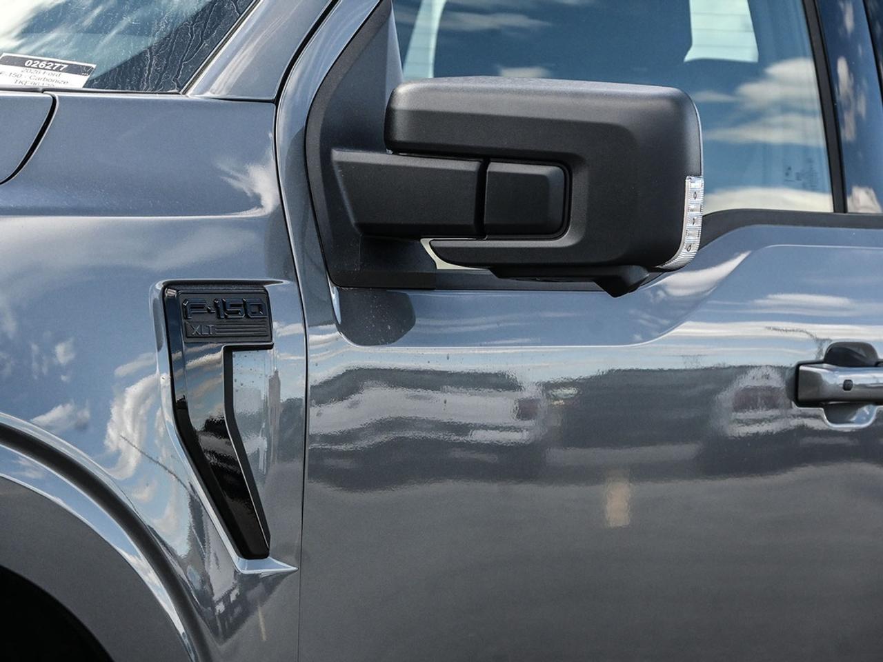2026 Ford F-150 XLT Photo2