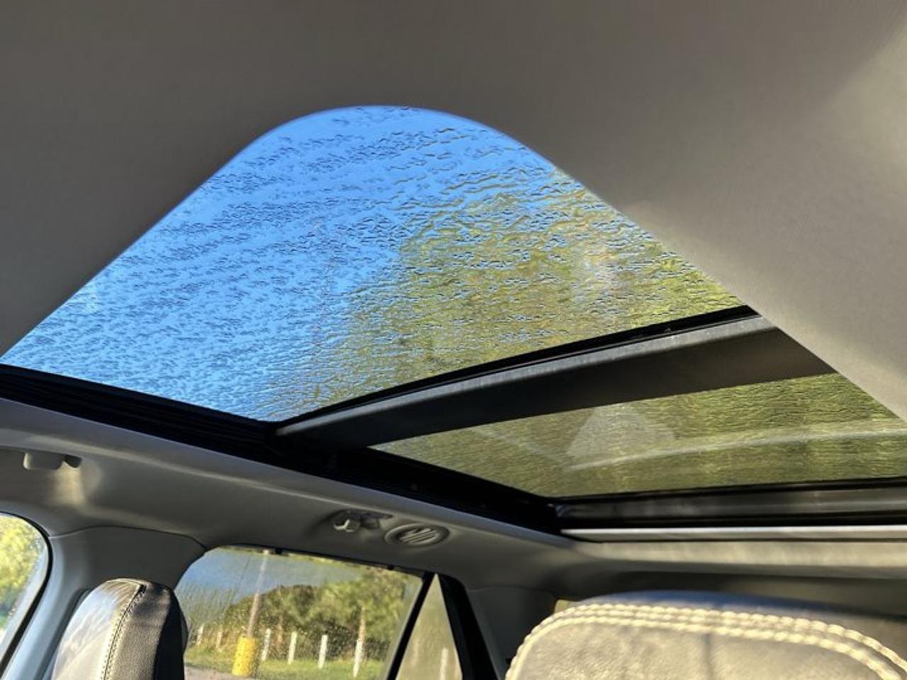 2021 Ford Explorer Limited 4WD | No Accidents | Leather Seats | Heated Steering Photo