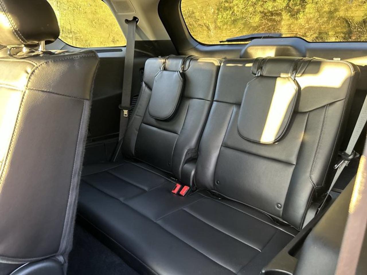 2021 Ford Explorer Limited 4WD | No Accidents | Leather Seats | Heated Steering Photo