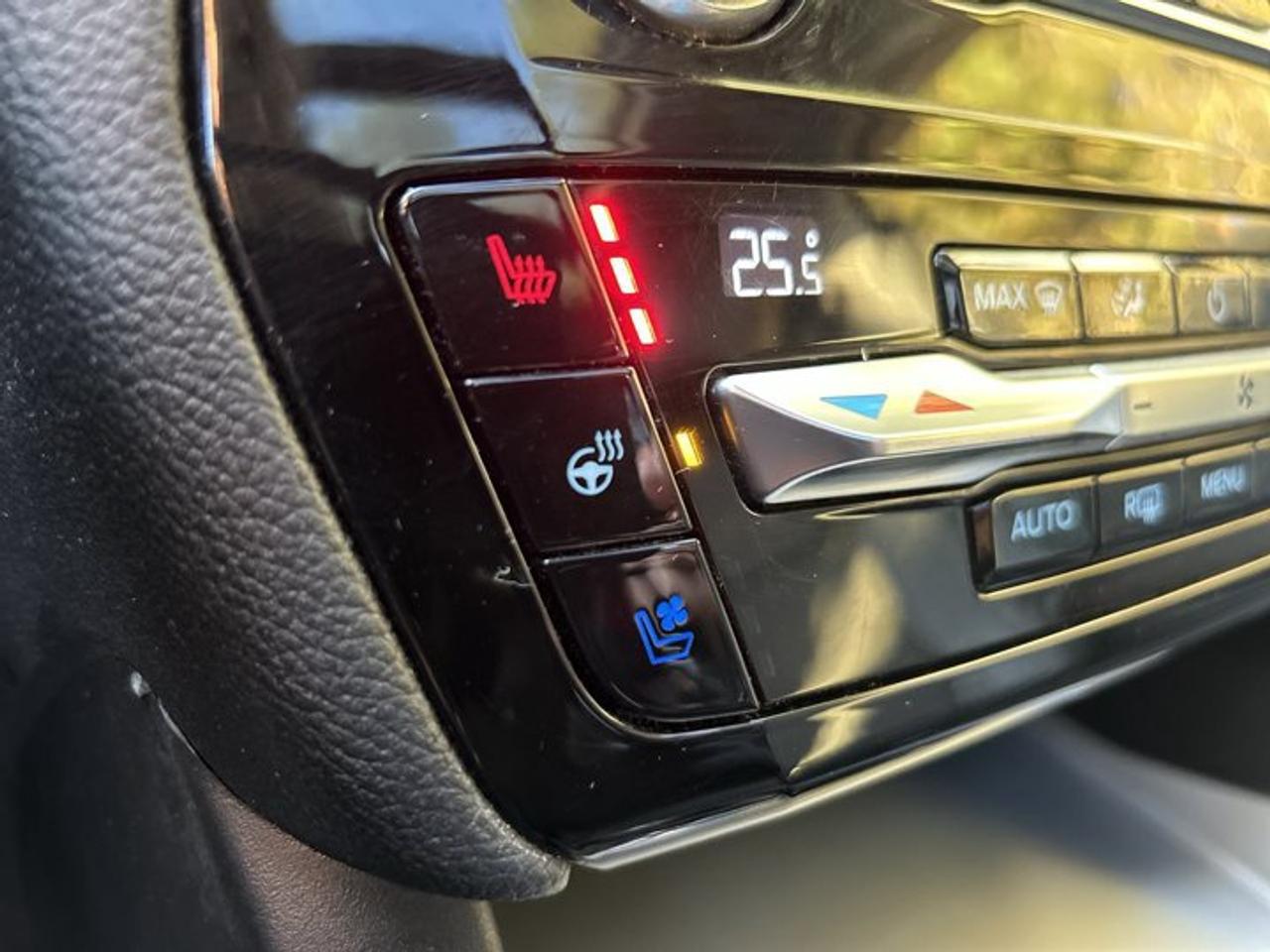 2021 Ford Explorer Limited 4WD | No Accidents | Leather Seats | Heated Steering Photo